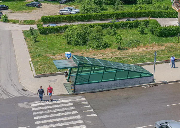 Brand New Vitosha View - Free Parking - Metro Access 아파트 소피아